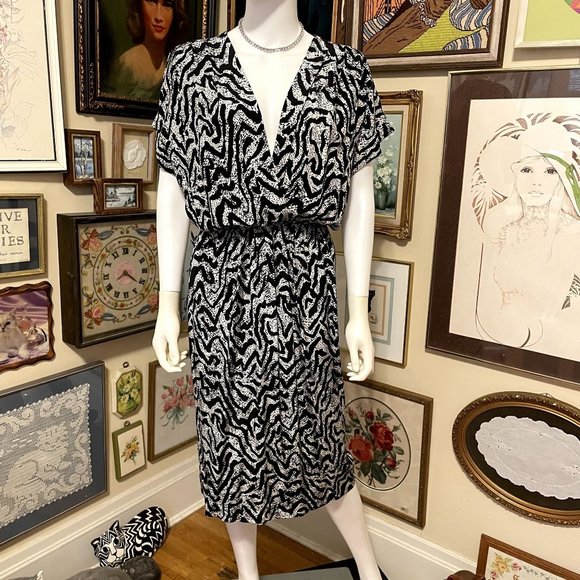 90s Vintage Hearts Black and White Abstract Print Rayon Midi Dress with Cutout - Picture 1 of 7